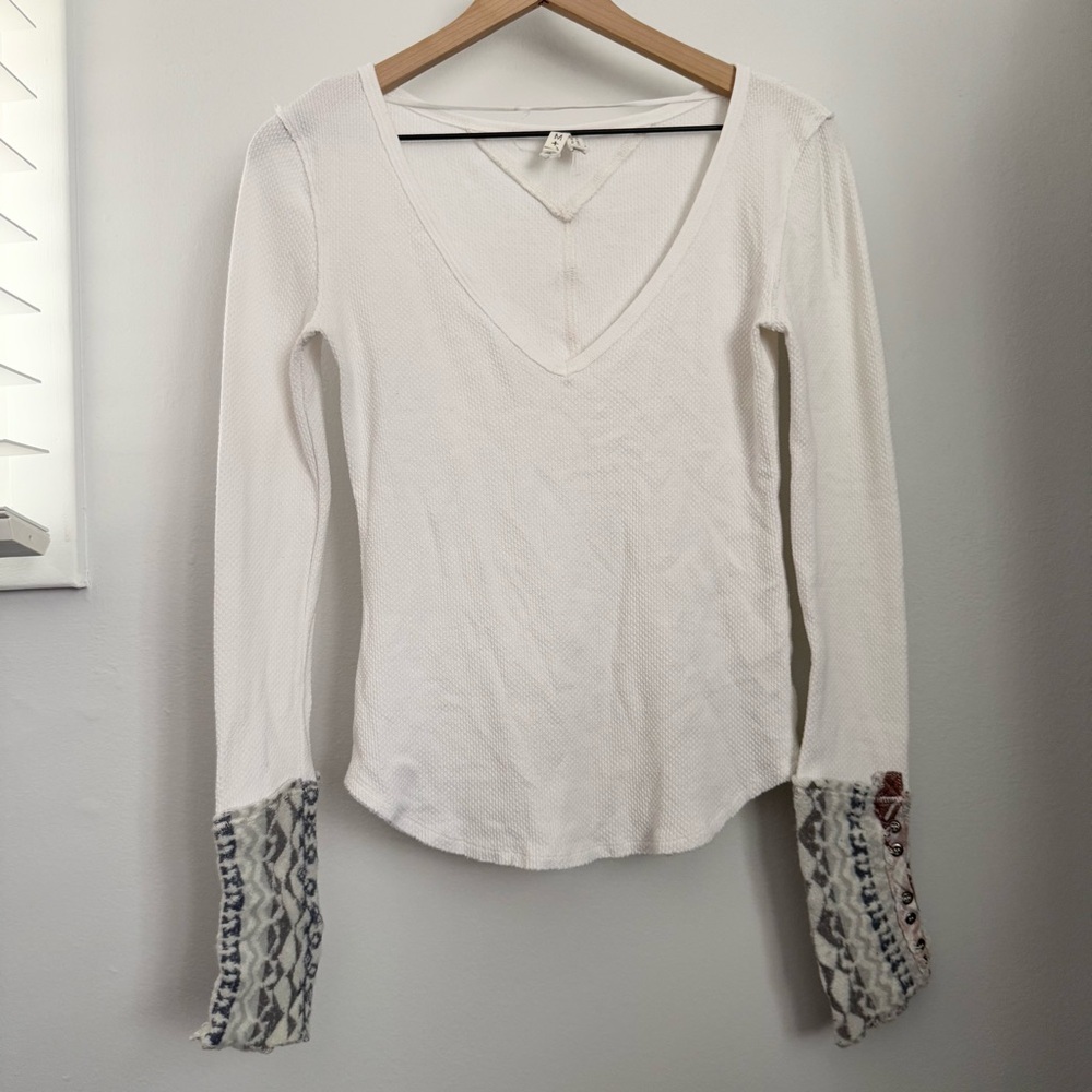 Free‎ People Medium Thermal V Neck Waffle Knit Aztec Cuff White Boho